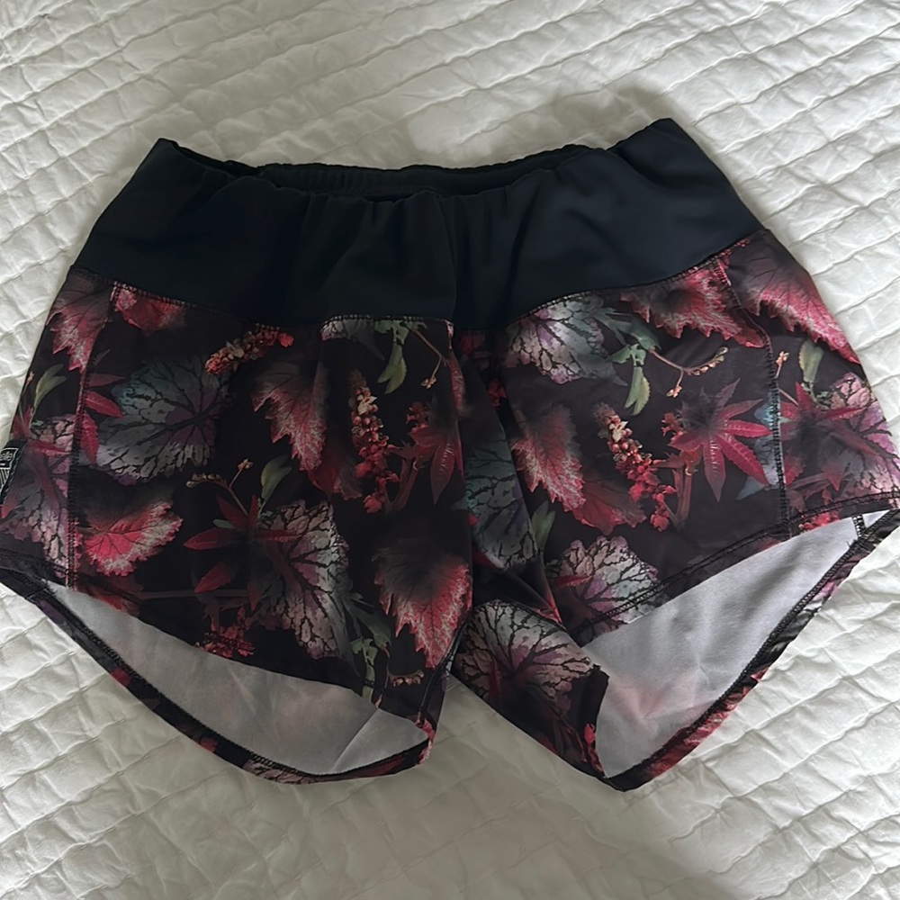 Oiselle Roga Shorts